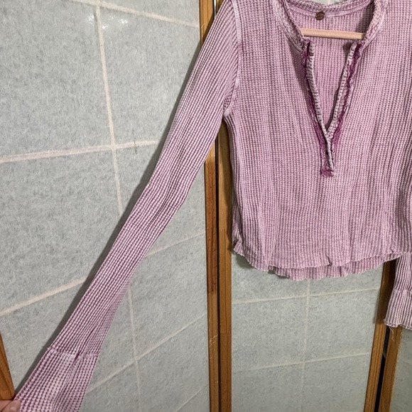 Free People FP One Colt Thermal Top Womens M‎ Pink Henley Waffle Knit Shirt Boho - Picture 2 of 7